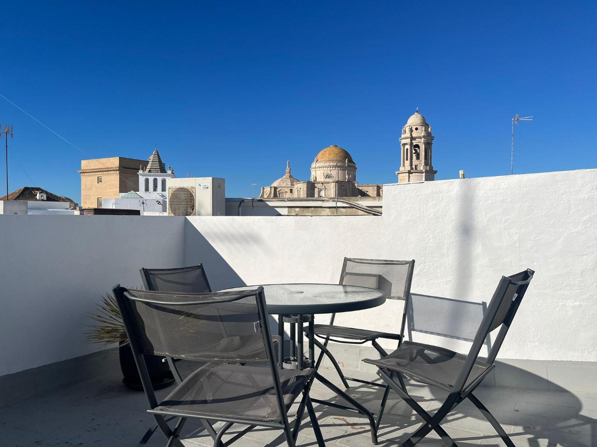 Hidden Gem Penthouse El Meson Cadiz